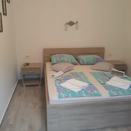 شقة Pavic كوتشيشته